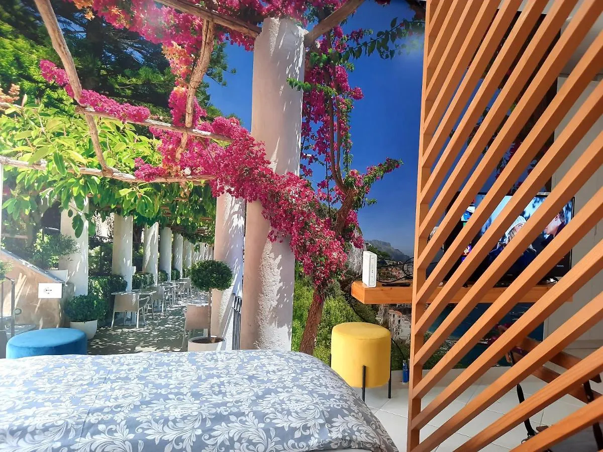 Saranda Promenade Apts Albania